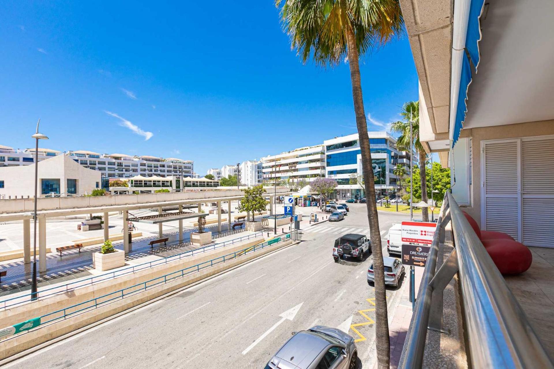 Puerto Banus, Marina Banus, 2br, 2bth, Pool, Parking, Marbella, 1j Apartamento