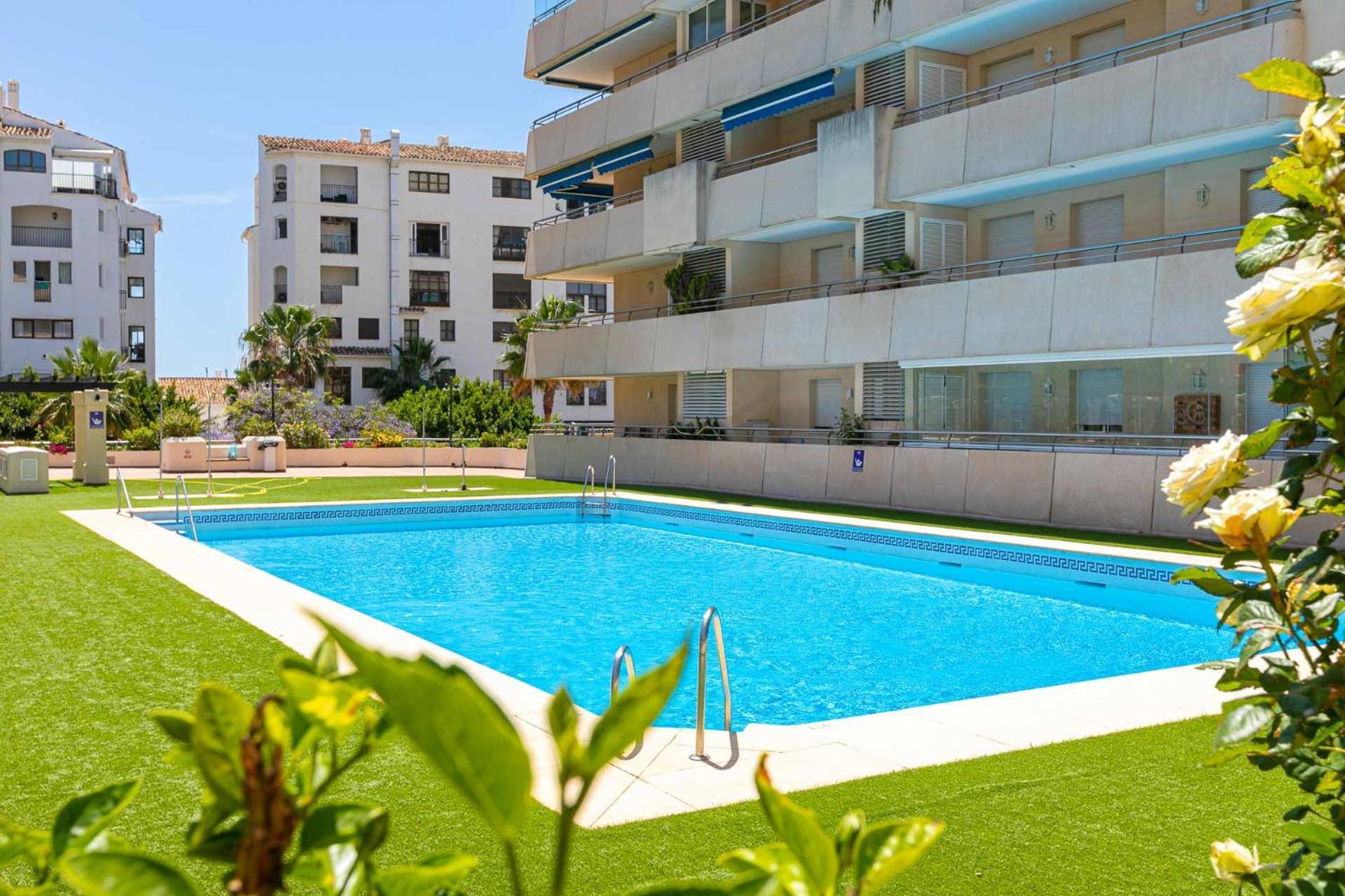 Puerto Banus, Marina Banus, 2br, 2bth, Pool, Parking, Marbella, 1j Apartamento