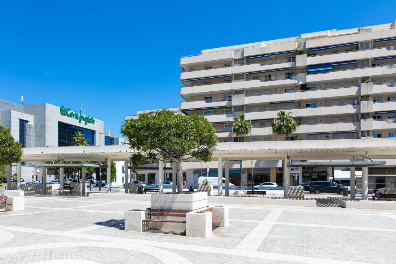Puerto Banus, Marina Banus, 2br, 2bth, Pool, Parking, Marbella, 1j Apartament Marbella
